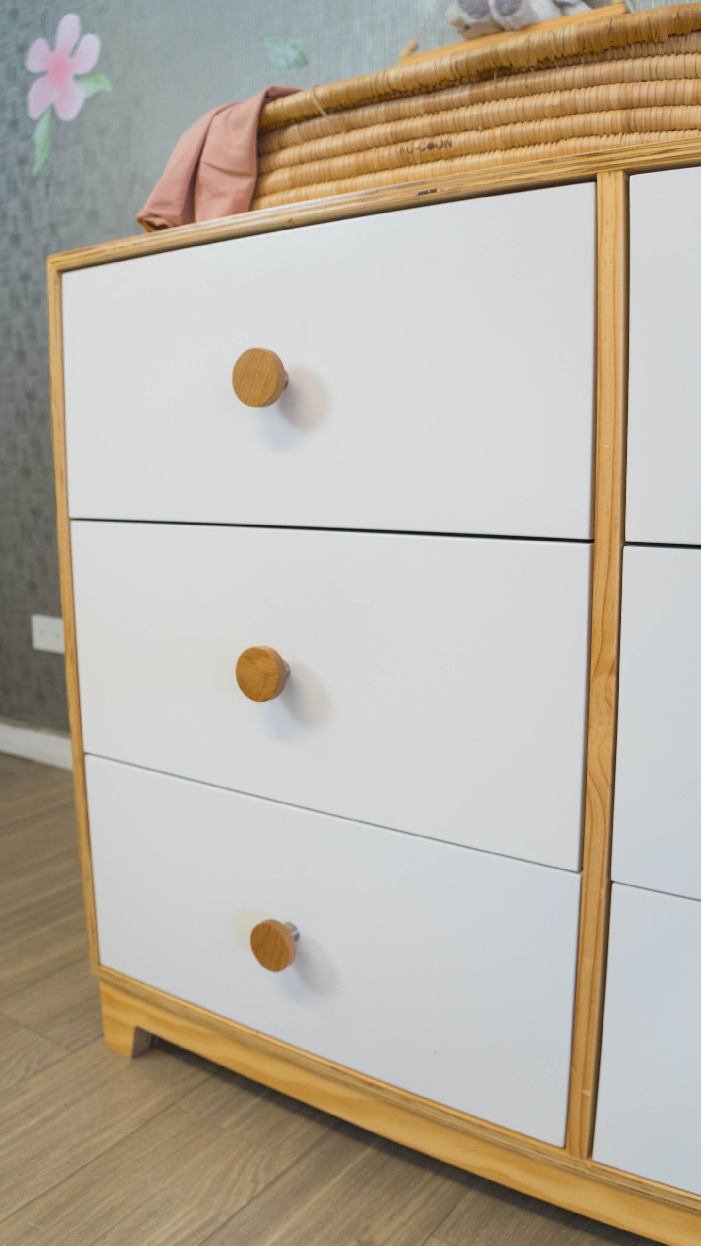 Donnalee Compactum with 6 drawers, crafted from birch wood and MDF with large wooden knobs.