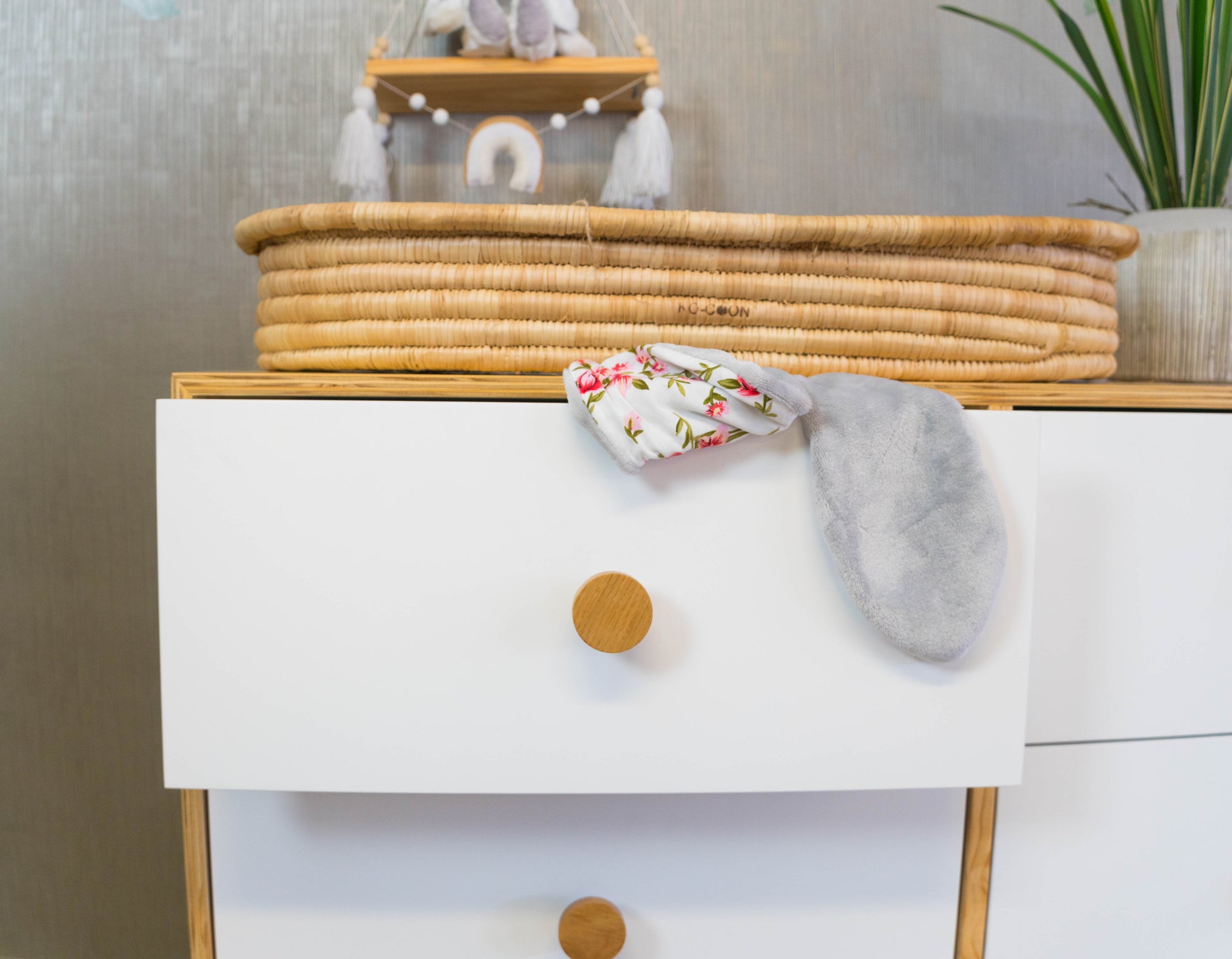 Birch wood Donnalee Compactum with 6 drawers and big wooden knobs, designed for stylish storage.