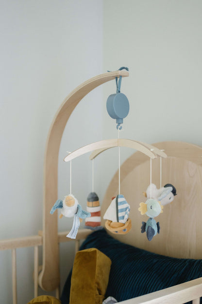 Bold Cot in Beech wood Cots