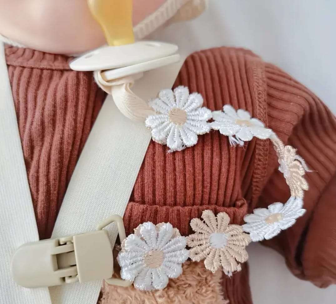 Daisy Dummy Clip
