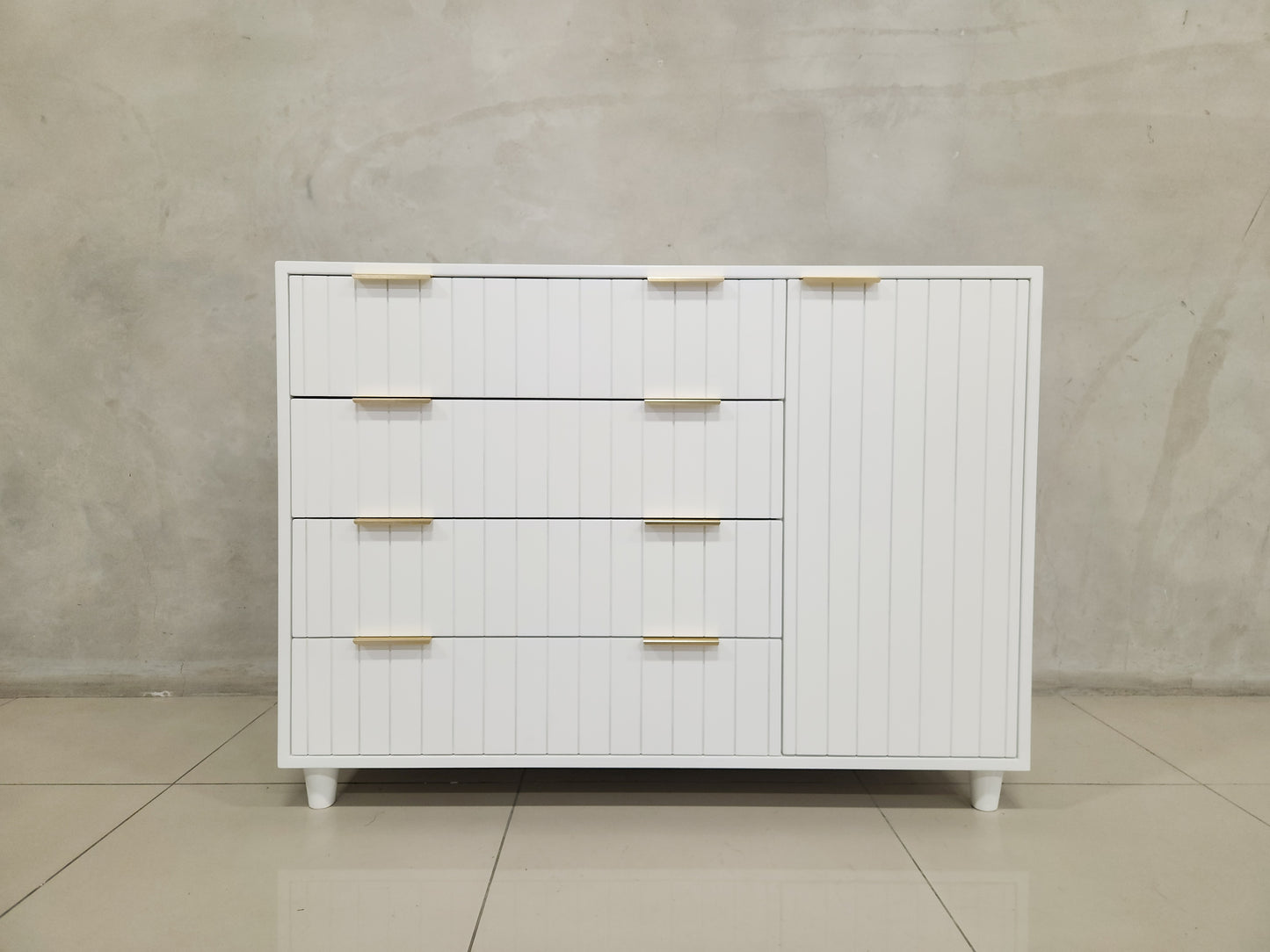 Minimalist Line Compactum with 4 drawers and shelves, designed with baby safety in mind and locally made.