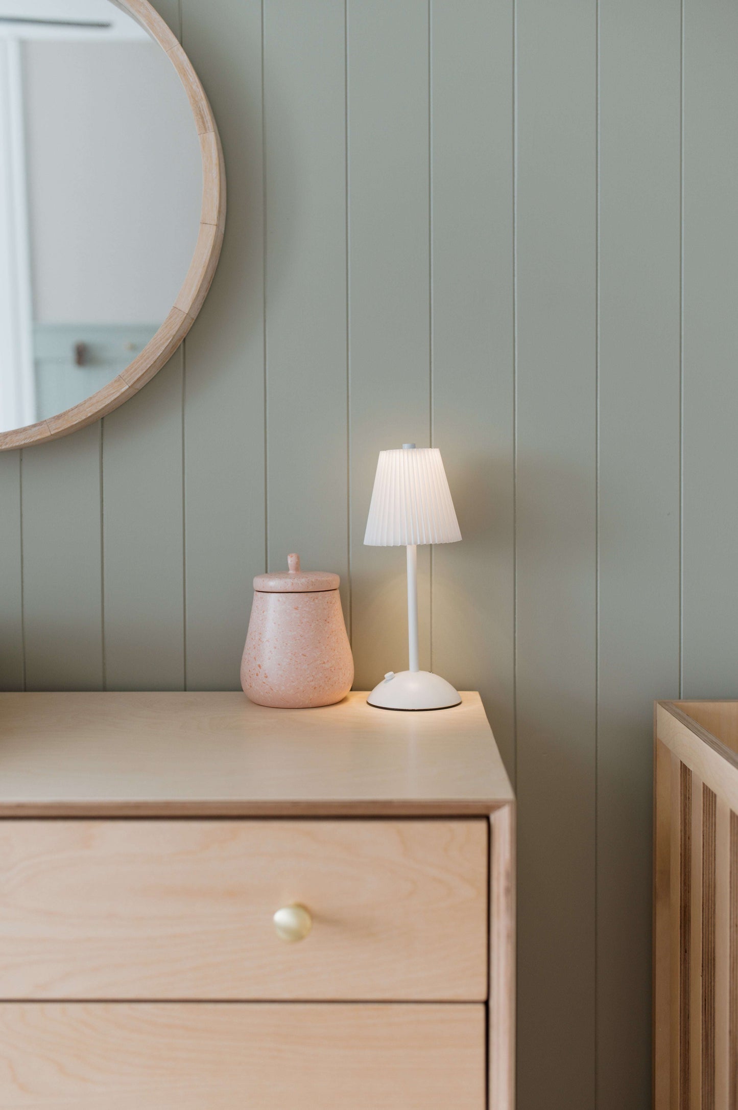 Lora Compactum Compactum