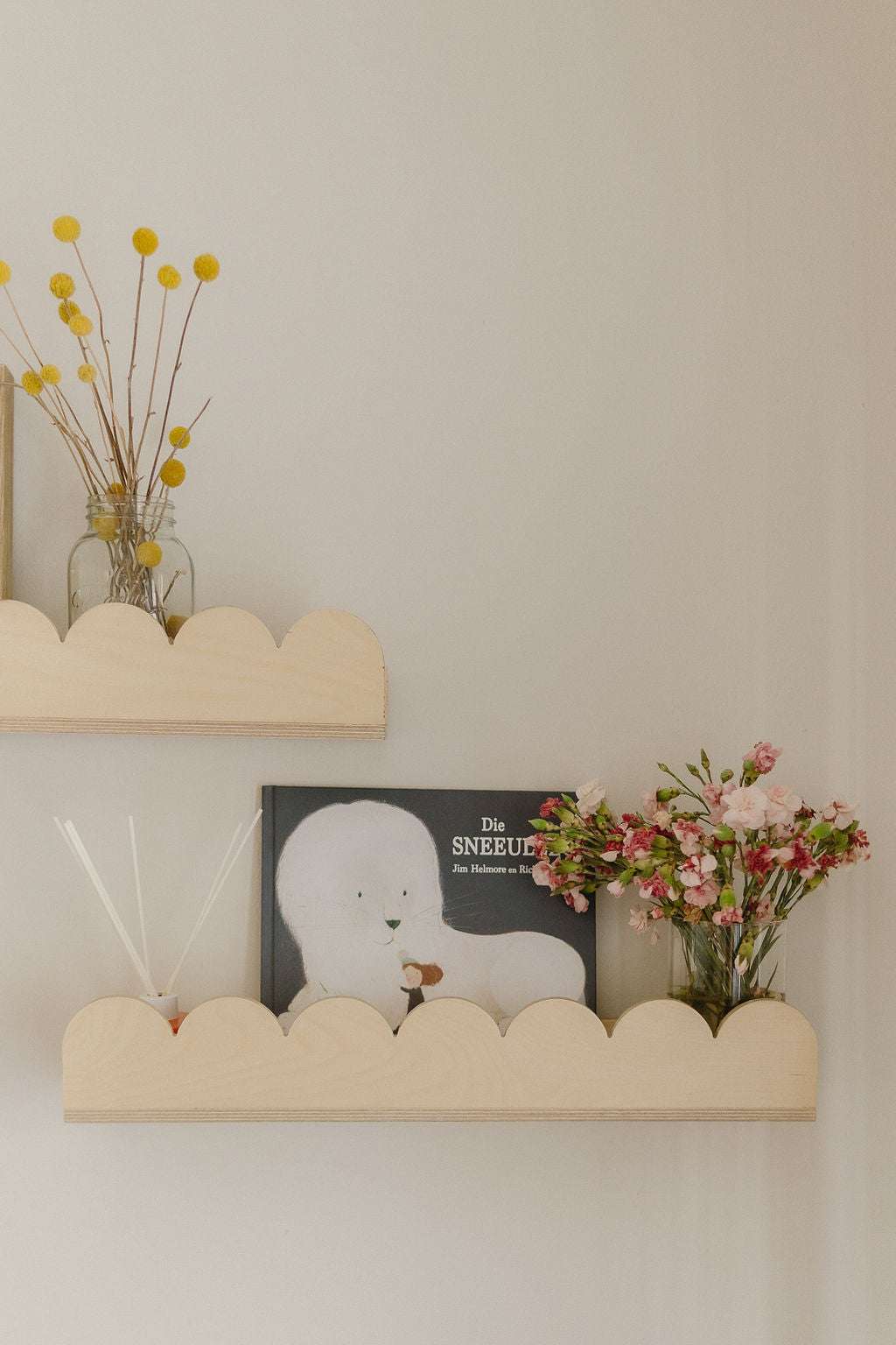 Scallop floating shelves Toddler and Kids furniture Small 60cm / Beige