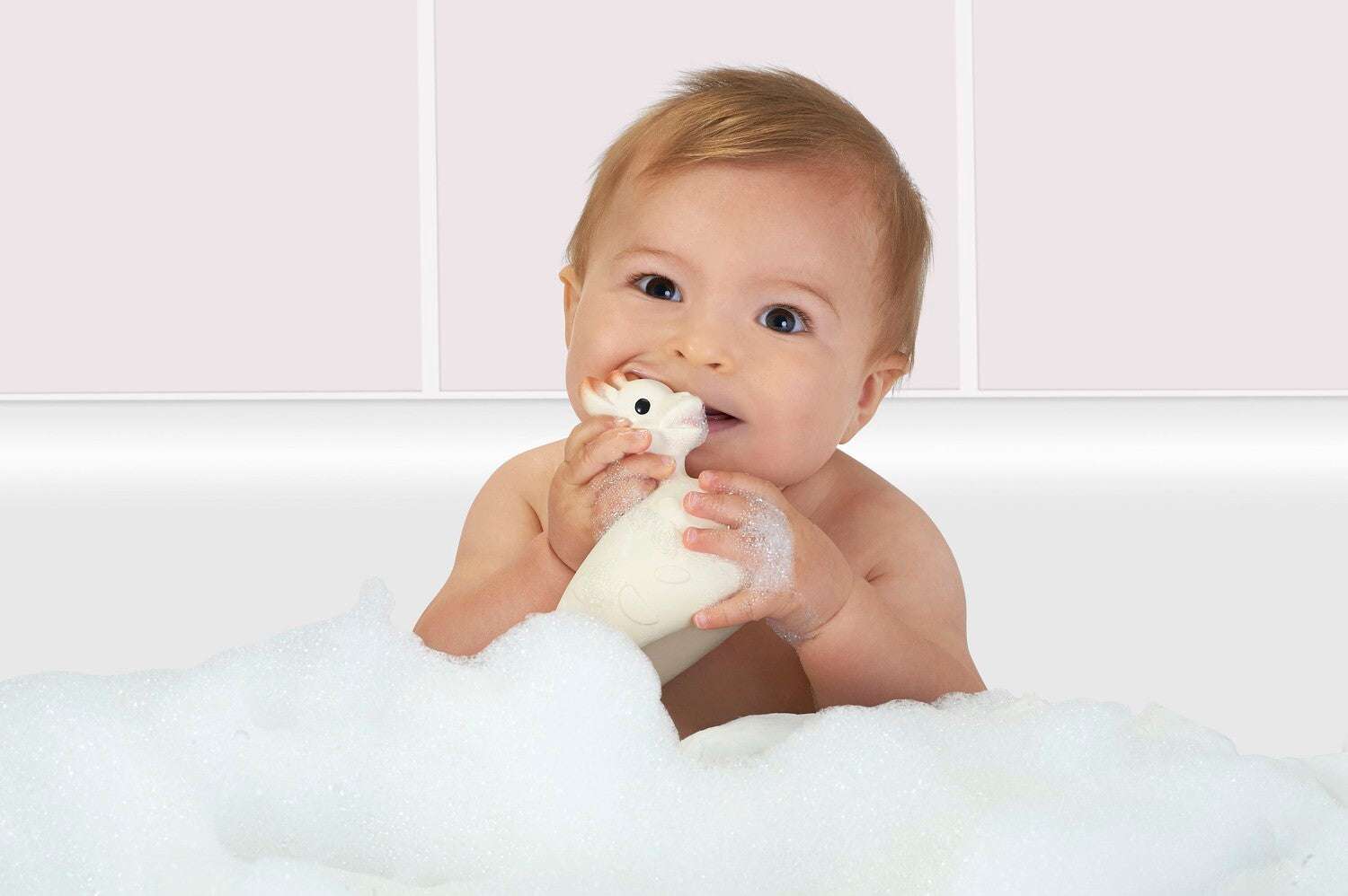 Sophie la giraffe So' Pure Bath toy Bath