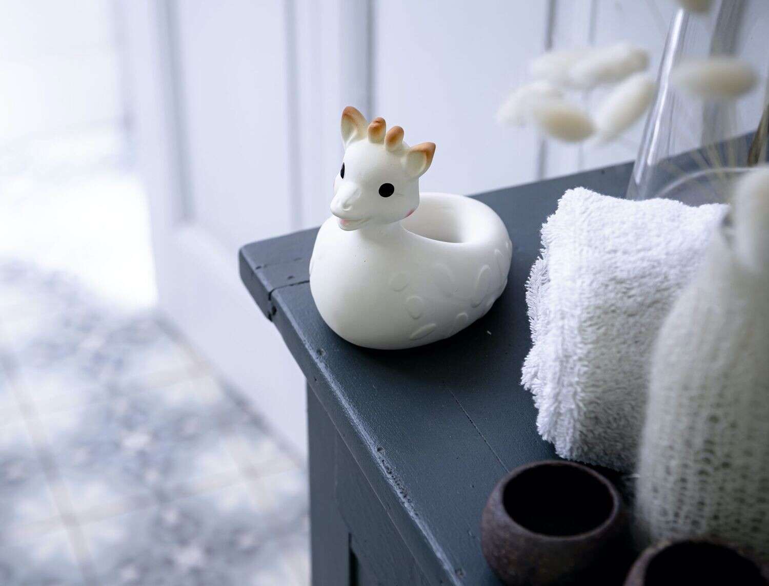 Sophie la giraffe So' Pure Bath toy Bath